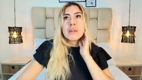 sarablonde_t online show from 28, 6, 2026