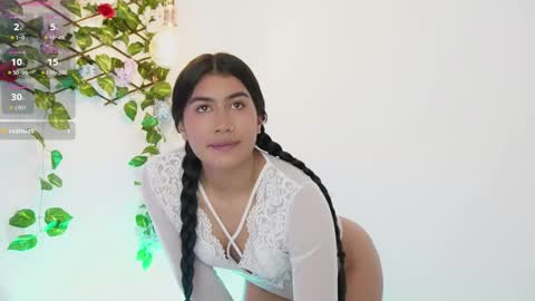 Snapshot of sarabow chatting on 24, 9, 2025 Sara online show from 24, 9, 2025