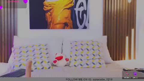Snapshot of saracutie_ chatting on 10, 6, 2026 Sara online show from 10, 6, 2026