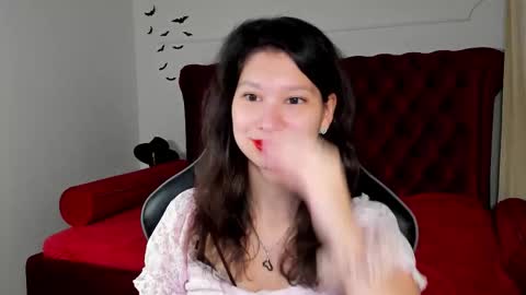 SaraDenars online show from 17, 11, 2025