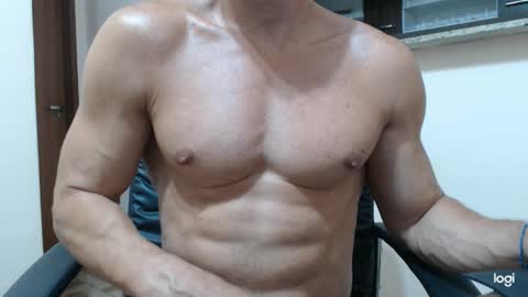 saradorj92 online show from 10, 1, 2025