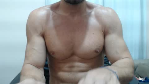 saradorj92 online show from 9, 2, 2025