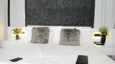  Sara Gomez  online show from 23, 10, 2025