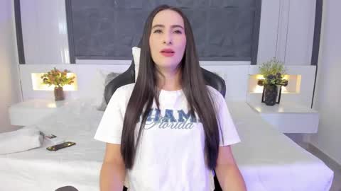  Sara Gomez  online show from 1, 11, 2025