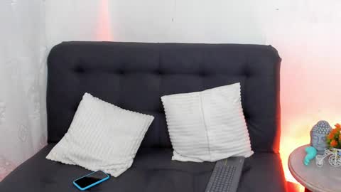 Snapshot of sarah_and_nicolle chatting on 19, 12, 2024 Sarah Redhair  Nicolle Black hair  online show from 19, 12, 2024