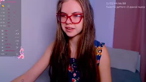 Snapshot of sarah_hs chatting on 13, 7, 2026 Sarah online show from 13, 7, 2026