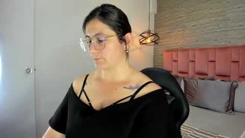 Sarah Deyvis online show from 22, 10, 2025