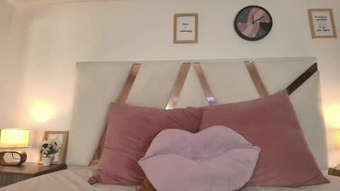 Snapshot of sarahevans__ chatting on 11, 12, 2024 Sarah Evans online show from 11, 12, 2024