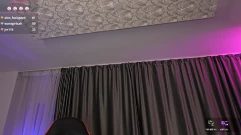 Sarahjadore online show from 13, 1, 2025