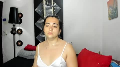 Snapshot of sarahjey chatting on 28, 6, 2026 SARAHJEY online show from 28, 6, 2026