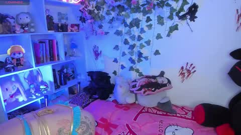 Sarah NEW ACCOUNT online show from 11, 11, 2025