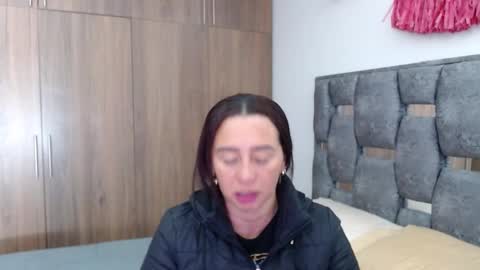 Lia online show from 10, 3, 2025