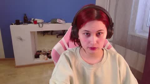 Snapshot of sarakinski chatting on 21, 4, 2026 Sara online show from 21, 4, 2026