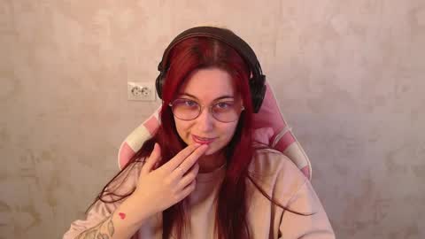 Snapshot of sarakinski chatting on 5, 5, 2026 Sara online show from 5, 5, 2026