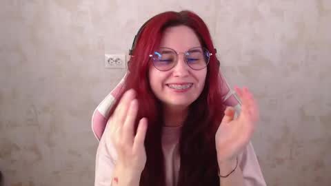 Snapshot of sarakinski chatting on 7, 5, 2026 Sara online show from 7, 5, 2026