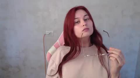 Snapshot of sarakinski chatting on 10, 6, 2026 Sara online show from 10, 6, 2026