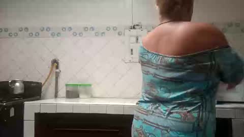 Snapshot of saralovens chatting on 31, 12, 2024 Saraloves online show from 31, 12, 2024
