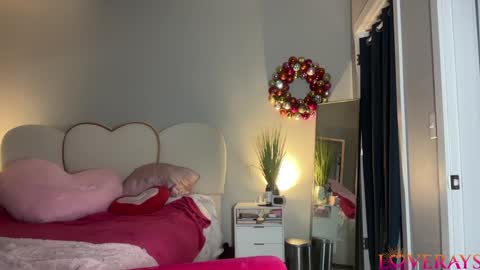 Back from Vacay  Follow for more here  online show from 28, 9, 2025