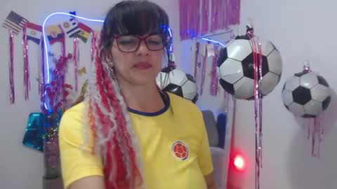 Snapshot of sarasmith2 chatting on 7, 7, 2026 sara online show from 7, 7, 2026