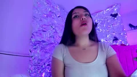 sarastonesx online show from 27, 11, 2025