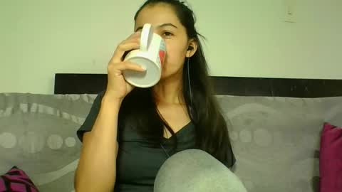 Sara   online show from 13, 11, 2025