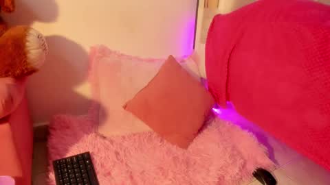 Sara  online show from 21, 2, 2025