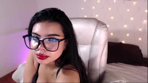 saray__jones online show from 12, 3, 2025