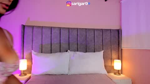 Snapshot of sarigarcia chatting on 4, 1, 2025 Sara Garcia online show from 4, 1, 2025