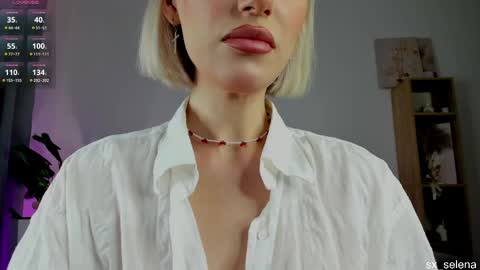 Your Selena 3 online show from 7, 4, 2026