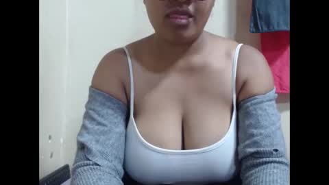 saronette online show from 17, 12, 2025