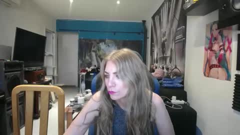 Giselle and Jay online show from 21, 11, 2025