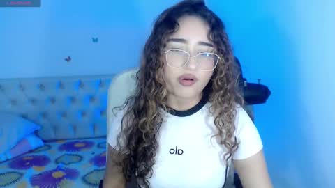 Snapshot of sasha_17_ chatting on 15, 9, 2025 Sofia online show from 15, 9, 2025