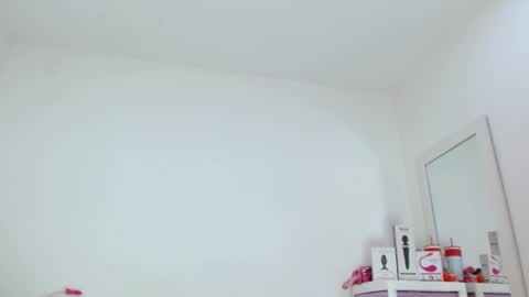 Sasha Creamy online show from 8, 2, 2026