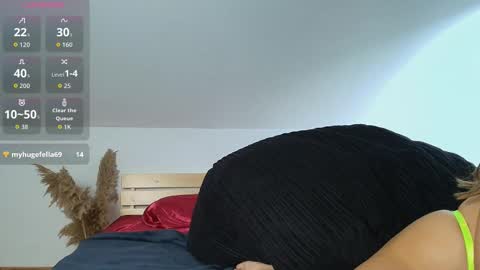 Sasha Silk online show from 2, 12, 2025