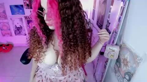 Snapshot of sashaa_love chatting on 30, 7, 2026 Tattie online show from 30, 7, 2026