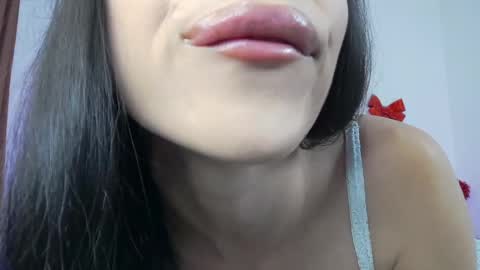 Snapshot of sashaaluvv chatting on 20, 5, 2026 Sasha Luv online show from 20, 5, 2026
