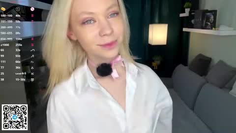 Snapshot of sashablonde_ chatting on 24, 6, 2026 Sasha online show from 24, 6, 2026
