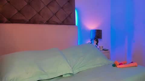 selene  online show from 7, 1, 2025