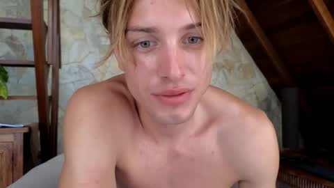 Snapshot of sashenkka chatting on 27, 4, 2026 Sasha -- online show from 27, 4, 2026