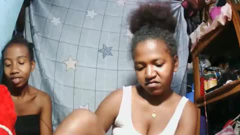 sasivia08 online show from 13, 4, 2026