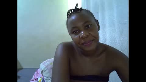 Snapshot of sassy_bella chatting on 17, 2, 2026 sassy_bella online show from 17, 2, 2026