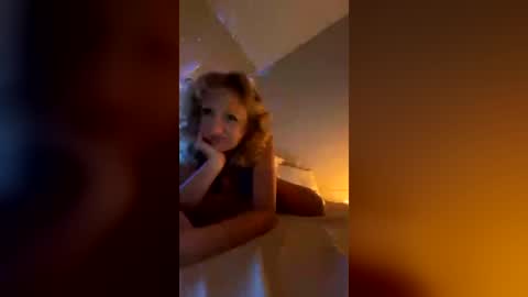 Snapshot of sassyhotwife00 chatting on 28, 6, 2026 sassyhotwife00 online show from 28, 6, 2026
