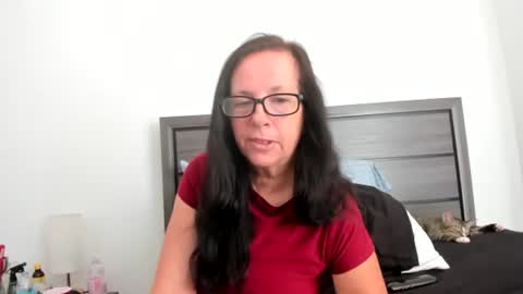 sassypeachgoddess online show from 9, 10, 2025