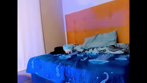 Evans Williams online show from 3, 2, 2025