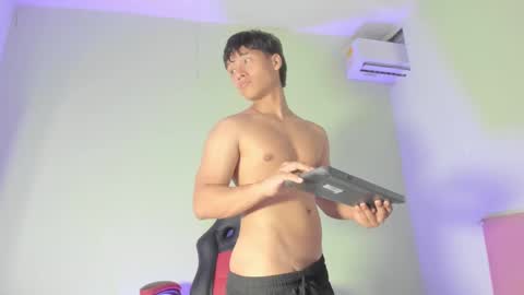 Evans Williams online show from 10, 3, 2025