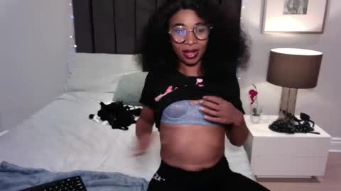 sasyylissaa online show from 23, 4, 2026