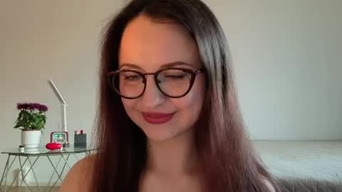 Lori online show from 21, 5, 2026