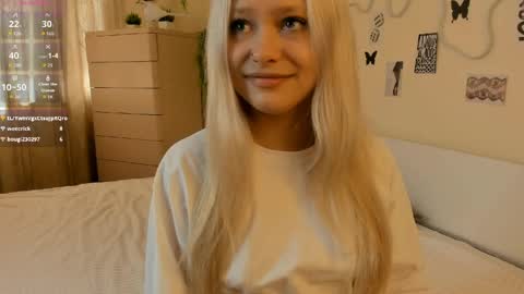 Snapshot of satinpresence chatting on 7, 5, 2026 satinpresence online show from 7, 5, 2026