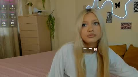 Snapshot of satinpresence chatting on 9, 5, 2026 satinpresence online show from 9, 5, 2026