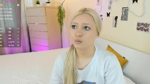Snapshot of satinpresence chatting on 31, 5, 2026 satinpresence online show from 31, 5, 2026